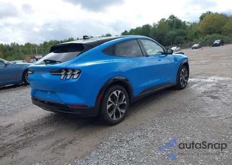 2022 Ford Mustang Mach-E Premium z USA, uszkodzony, nr VIN 3FMTK3R78NMA28119